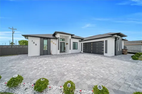 105 S Nelson Road Cape Coral FL 33991