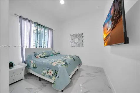 105 S Nelson Road Cape Coral FL 33991