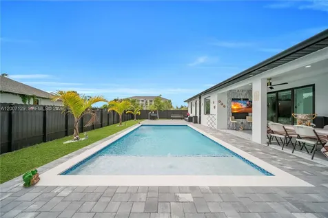 105 S Nelson Road Cape Coral FL 33991
