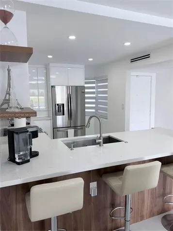 601 SW 113th Way Pembroke Pines FL 33025