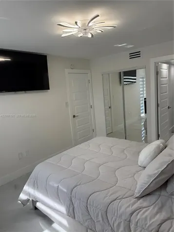 601 SW 113th Way Pembroke Pines FL 33025