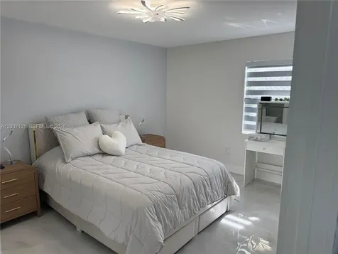 601 SW 113th Way Pembroke Pines FL 33025