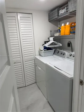 601 SW 113th Way Pembroke Pines FL 33025