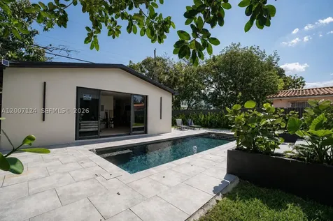 1820 SW 10th Street Miami FL 33135