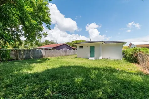1366 NW 75th Street Miami FL 33147