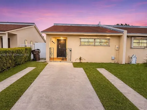 881 W 37th Street Hialeah FL 33012