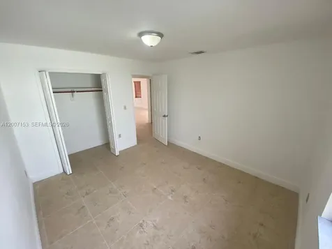 881 W 37th Street Hialeah FL 33012