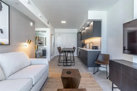 227 NE 2nd Street Miami FL 33132