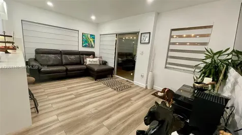1149 NW 126th Place Miami FL 33182