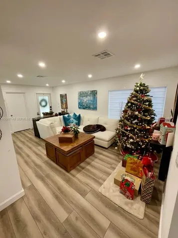 1149 NW 126th Place Miami FL 33182