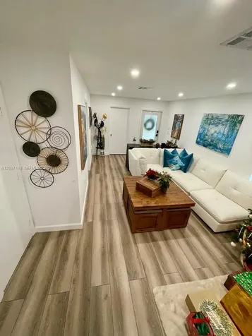 1149 NW 126th Place Miami FL 33182