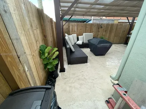 1149 NW 126th Place Miami FL 33182