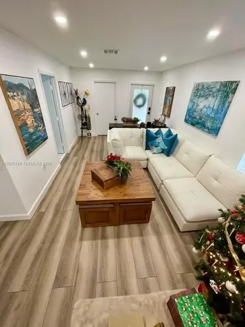 1149 NW 126th Place Miami FL 33182