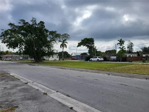 300 SW 6 Street Homestead FL 33030