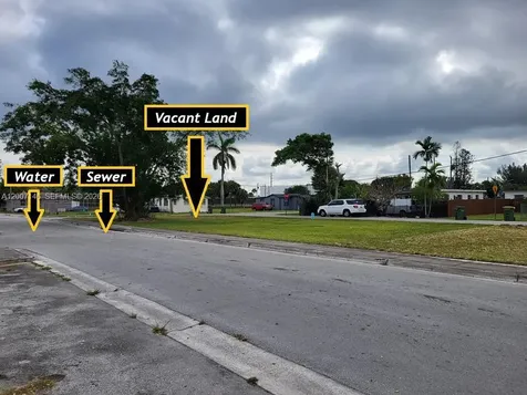 300 SW 6 Street Homestead FL 33030