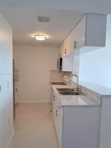 275 NE 18th Street Miami FL 33132