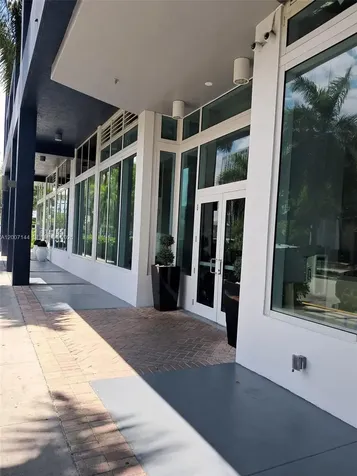 275 NE 18th Street Miami FL 33132