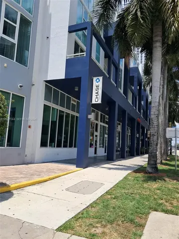 275 NE 18th Street Miami FL 33132