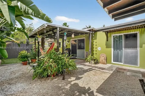 270 NW 106th Street Miami FL 33150