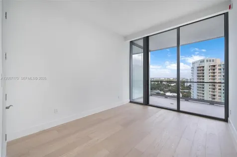175 SE 25th Road Miami FL 33129