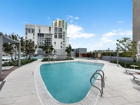 175 SE 25th Road Miami FL 33129