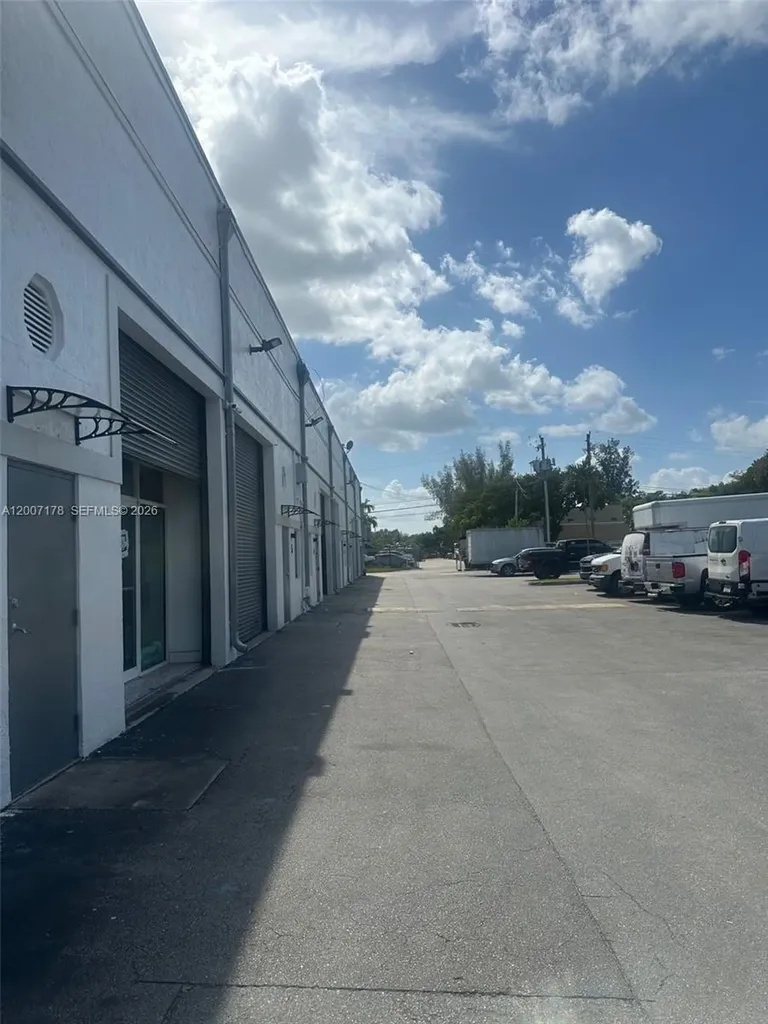 12101 NW 98th Avenue Hialeah Gardens FL 33018