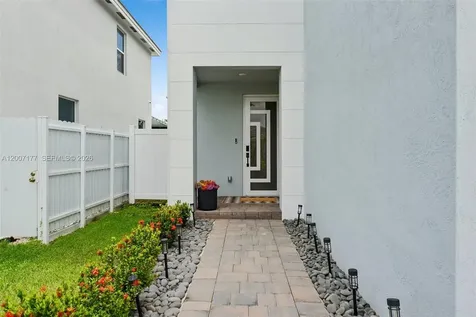 1660 SE 6th Street Homestead FL 33033