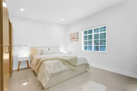 570 NW 48th Street Miami FL 33127