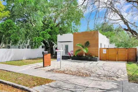 570 NW 48th Street Miami FL 33127