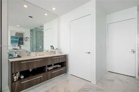 480 NE 31st Street Miami FL 33137