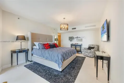 17201 Collins Avenue Sunny Isles Beach FL 33160