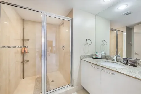 17201 Collins Avenue Sunny Isles Beach FL 33160