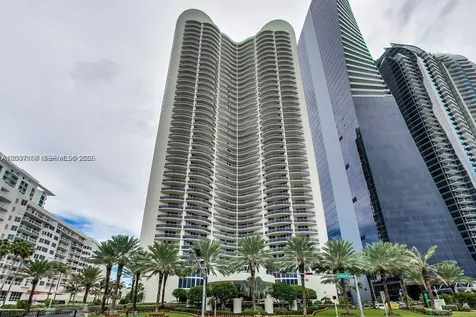 17201 Collins Avenue Sunny Isles Beach FL 33160