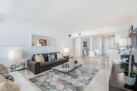 100 Lincoln Road Miami Beach FL 33139