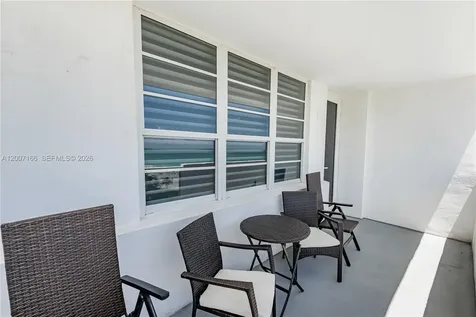 100 Lincoln Road Miami Beach FL 33139