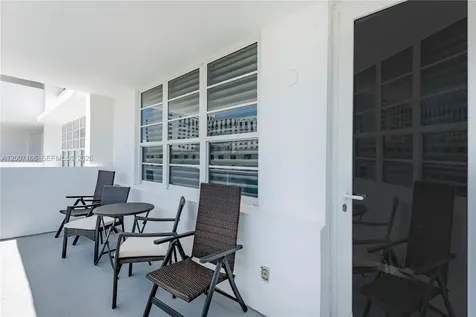 100 Lincoln Road Miami Beach FL 33139