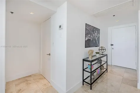 100 Lincoln Road Miami Beach FL 33139