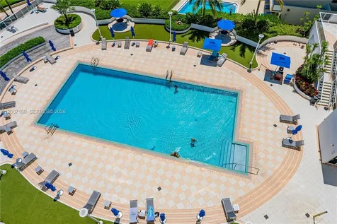 100 Lincoln Road Miami Beach FL 33139