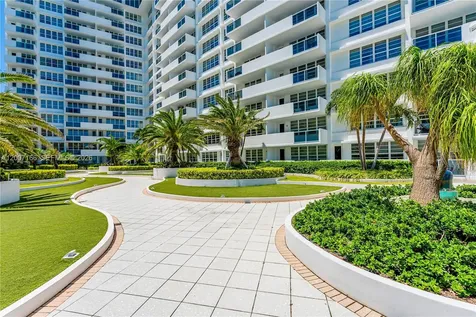 100 Lincoln Road Miami Beach FL 33139