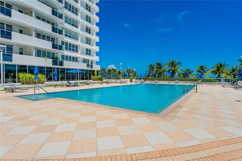 100 Lincoln Road Miami Beach FL 33139