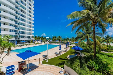 100 Lincoln Road Miami Beach FL 33139