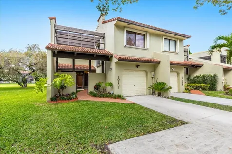 10137 Costa Del Sol Boulevard Doral FL 33178