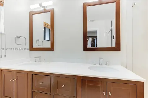 10137 Costa Del Sol Boulevard Doral FL 33178