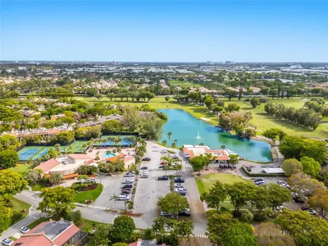 10137 Costa Del Sol Boulevard Doral FL 33178