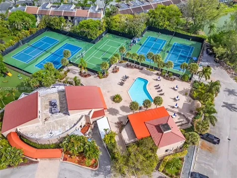 10137 Costa Del Sol Boulevard Doral FL 33178
