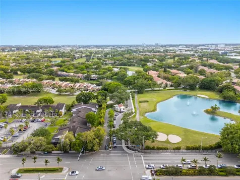 10137 Costa Del Sol Boulevard Doral FL 33178