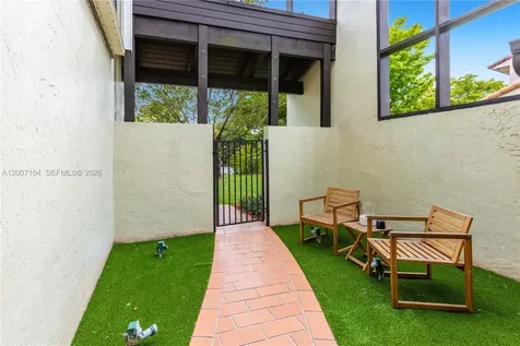 10137 Costa Del Sol Boulevard Doral FL 33178