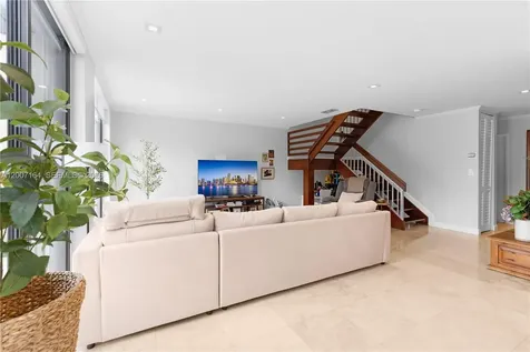 10137 Costa Del Sol Boulevard Doral FL 33178
