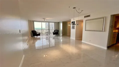 6039 Collins Avenue Miami Beach FL 33140