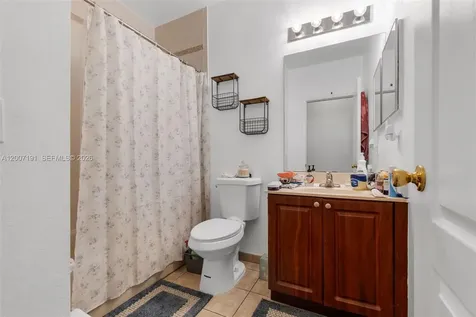 8546 SW 214th Way Cutler Bay FL 33189